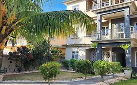 Number 8, 2Nd Floor, Pebble Bay Apartments
